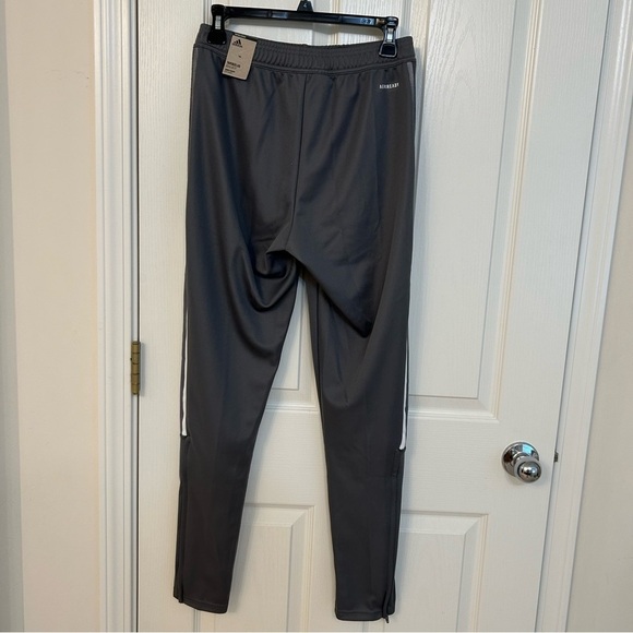 NWT Adidas Tiro 21 Men's Track Pants Front Zip Pockets in Team Grey Four Size S - Picture 6 of 9